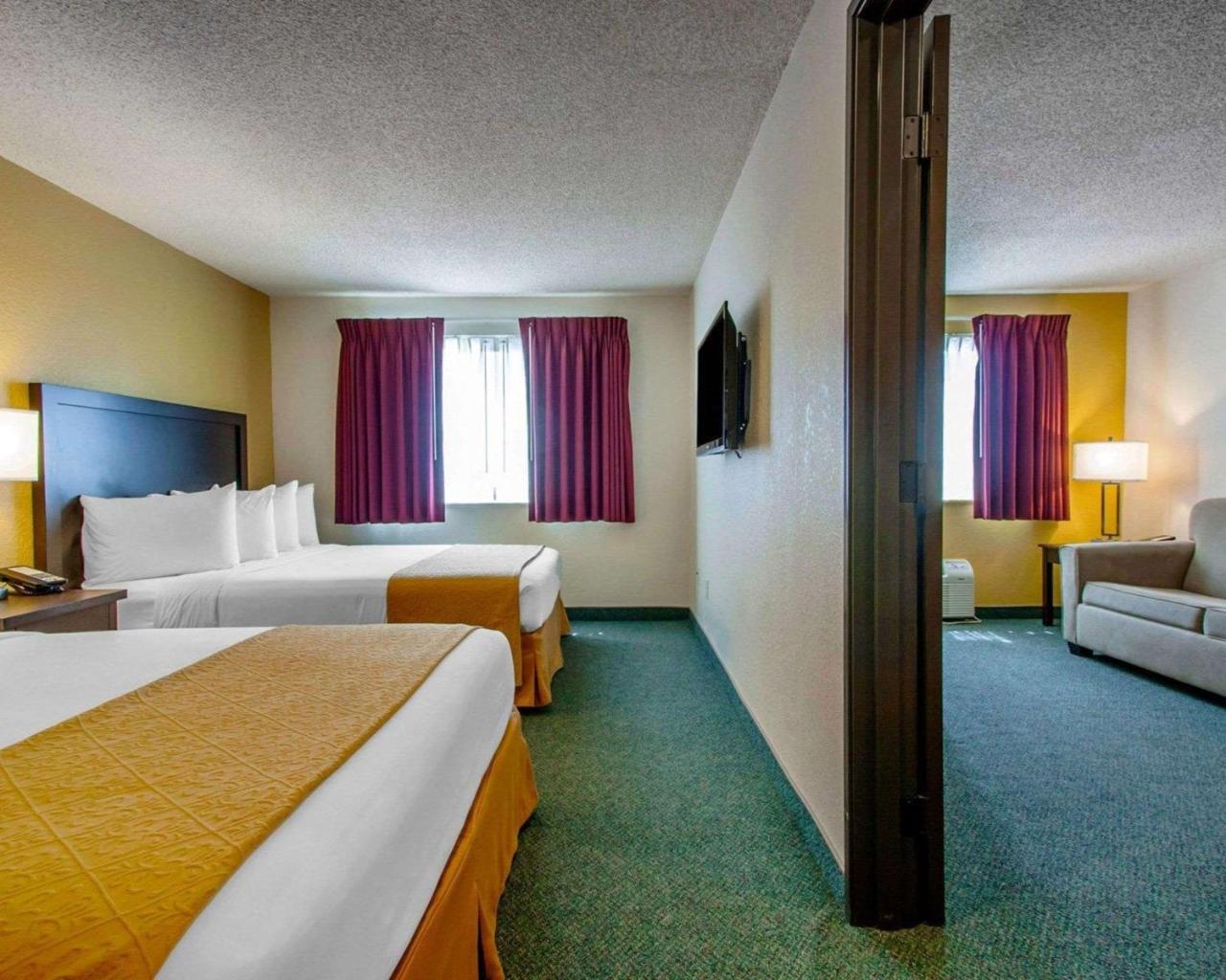 Quality Inn & Suites Springfield Exterior photo